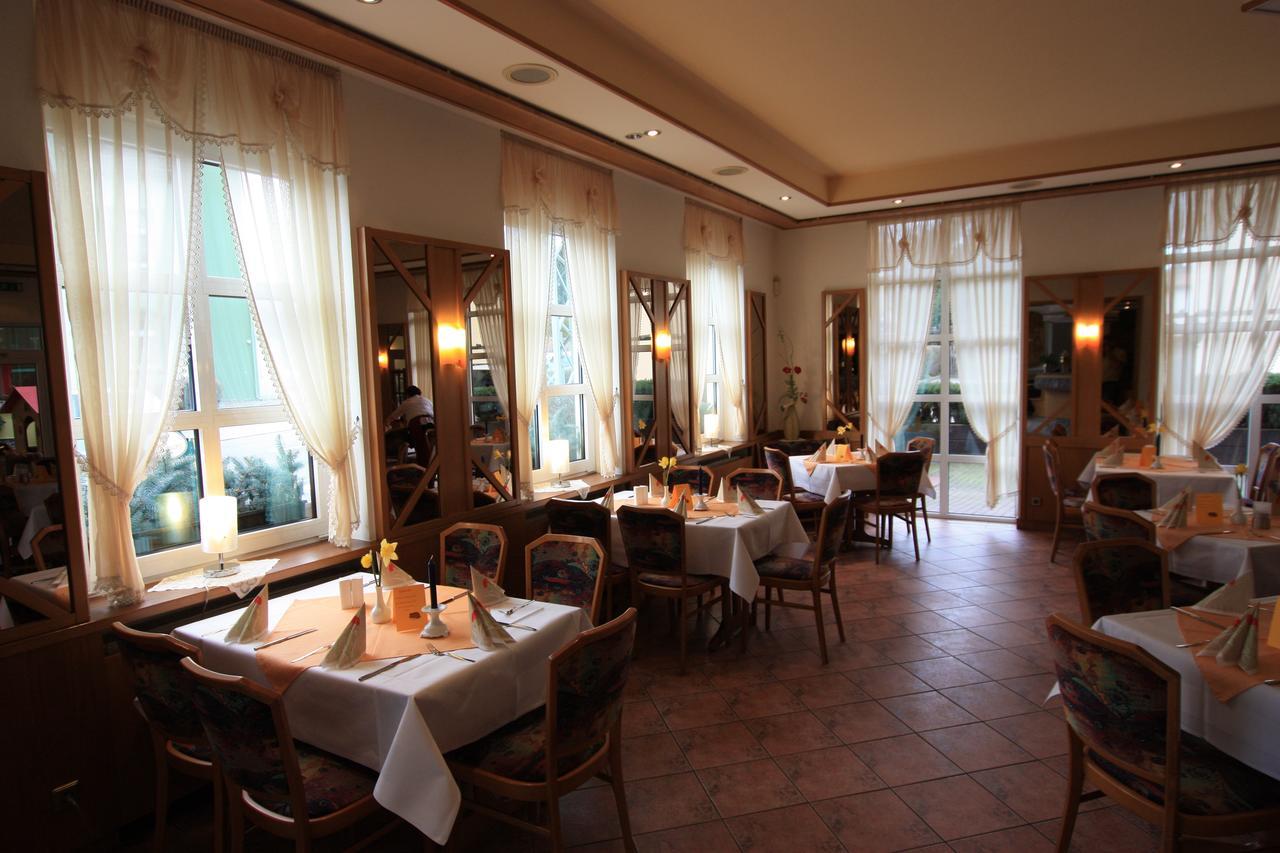 Hotel Buergerhof Hohenstein-Ernstthal Exterior photo