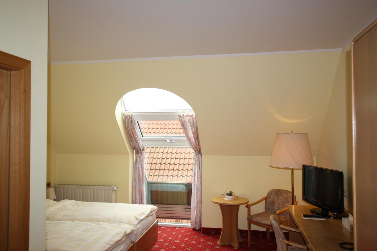 Hotel Buergerhof Hohenstein-Ernstthal Exterior photo