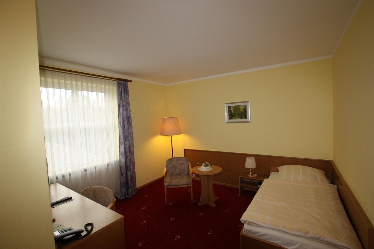 Hotel Buergerhof Hohenstein-Ernstthal Exterior photo